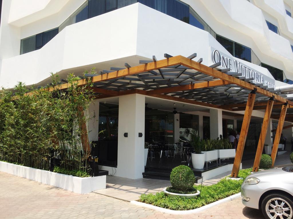 One Vittoria Hotel Виган Екстериор снимка